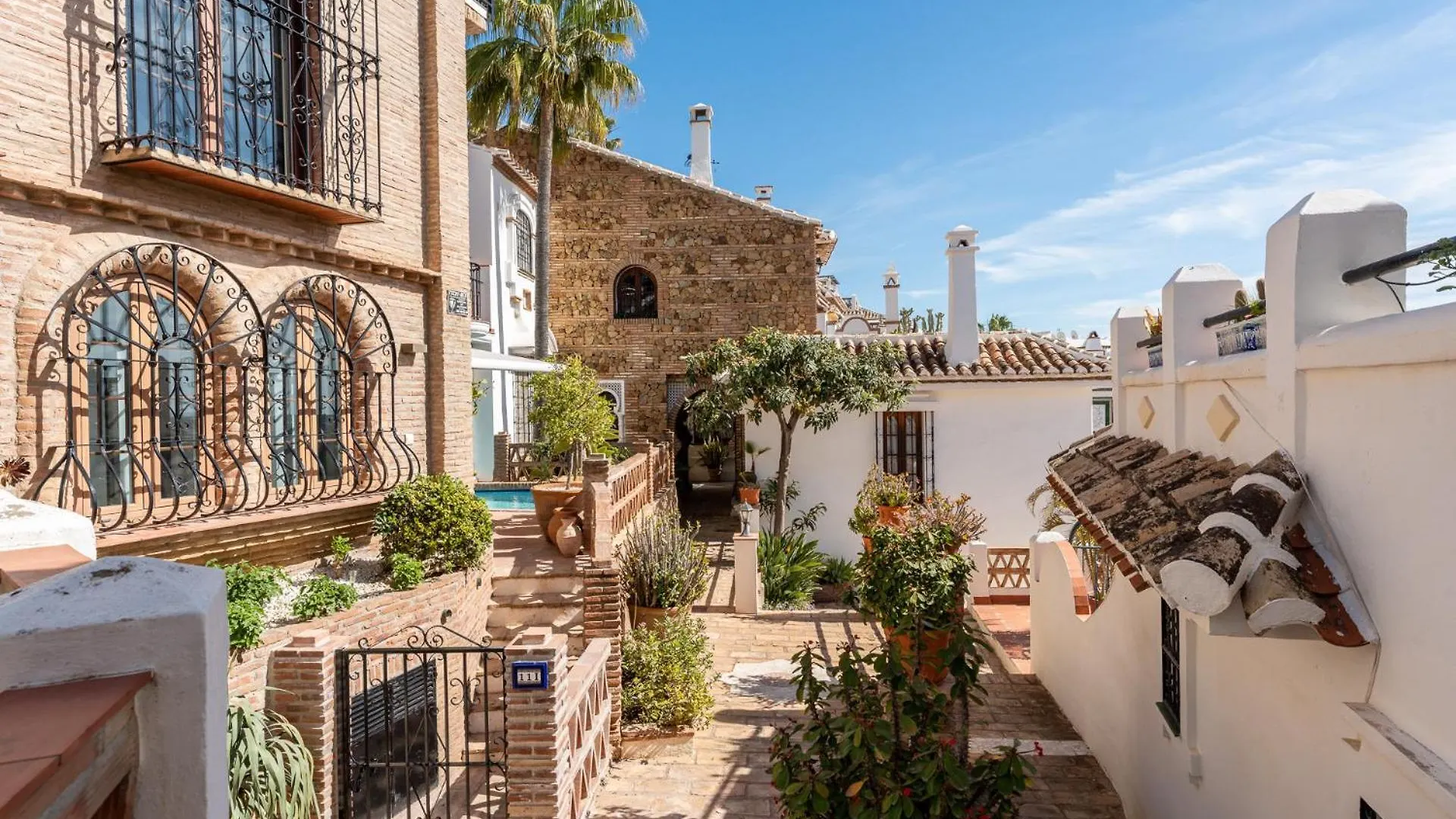 Malagasuite Mijas Golf Panoramic Views Fuengirola 0*,  Spain